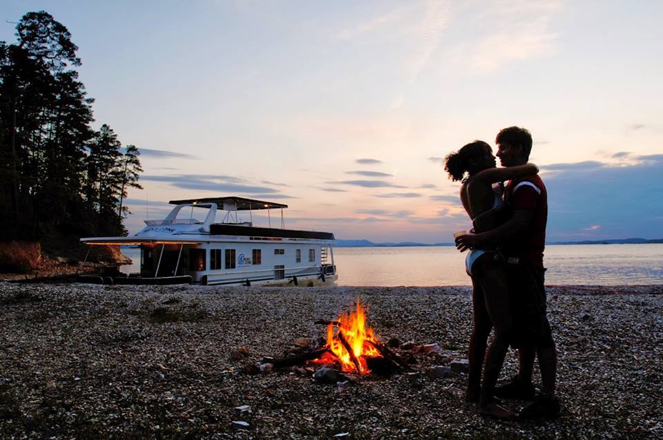 houseboat vacation