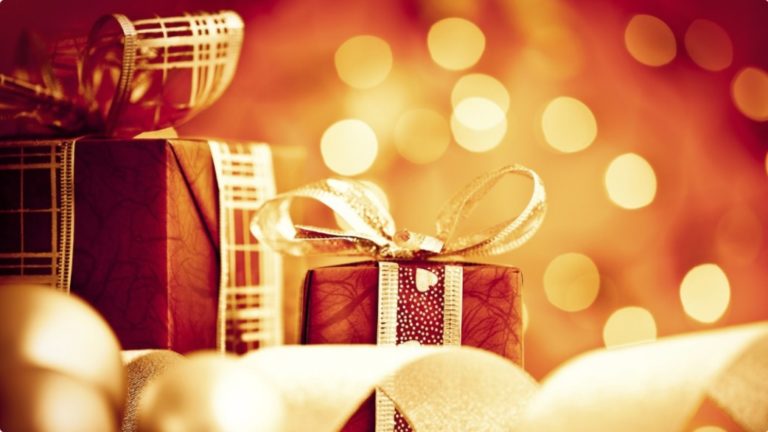 Top 10 Homemade Holiday Gifts For Your Love 