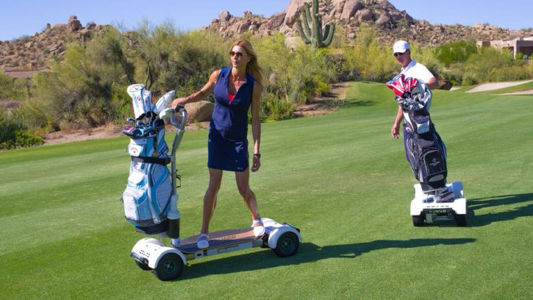 15 Cool Gadgets for Golf Lovin’ Couples