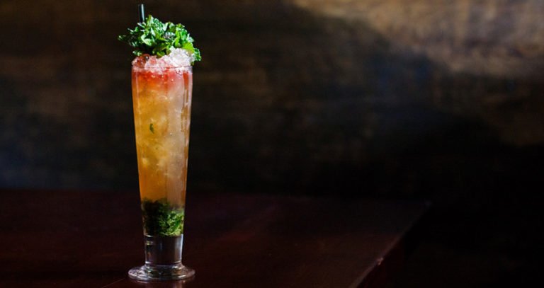 Mix Up Some Fun with Date Night Cocktail Classes